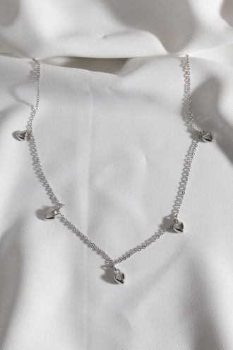 Sıralı Kalp Figür Gümüş Renk Kolye
