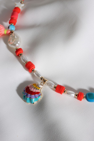 Kırmızı Renkli İnci Detay Deniz Kabuğu Uçlu Boncuk Kolye