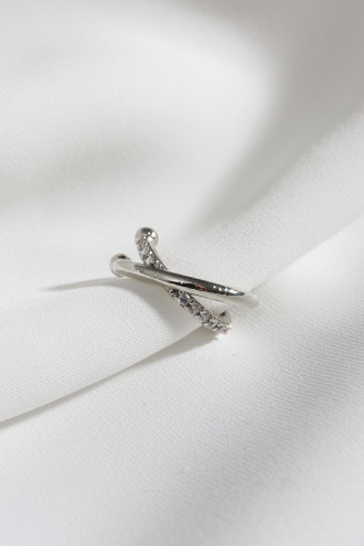 Iki Sıralı Çapraz Taşlı Tek Sıkıştırmalı Gümüş Renk Kıkırdak Küpe