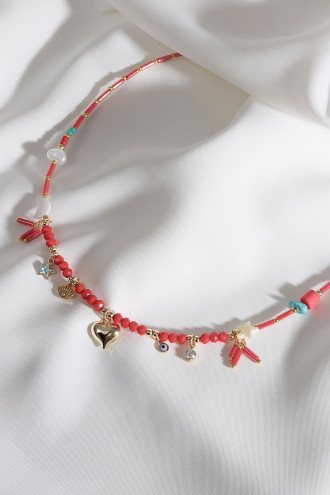 Kırmızı Renk Charmlı Boncuk Kolye