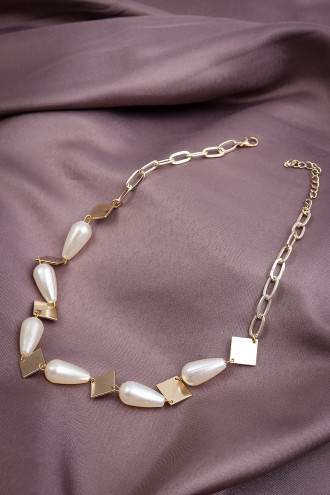 Gold Renk Kare Aparat Detaylı İnci Kolye