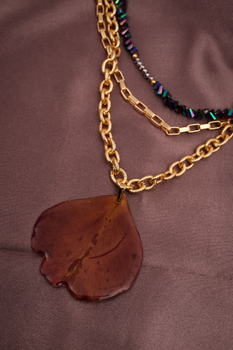 Çoklu Zincirli Gerçek Kırmızı Gül Yapraklı Gold Renk Kolye