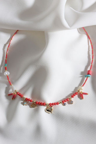 Kırmızı Renk Charmlı Boncuk Kolye