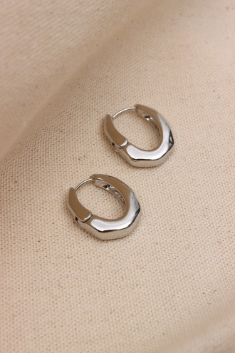 Vintage Gümüş Renk Oval Küpe Vintage Gümüş Renk Oval Küpe