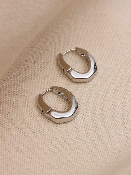 Vintage Gümüş Renk Oval Küpe Vintage Gümüş Renk Oval Küpe