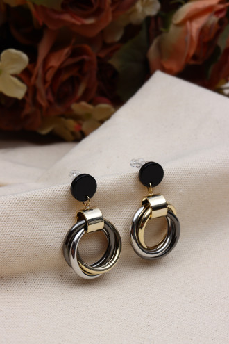 3 Halkalı Sallantılı Küpe 3 Halkalı Sallantılı Küpe
