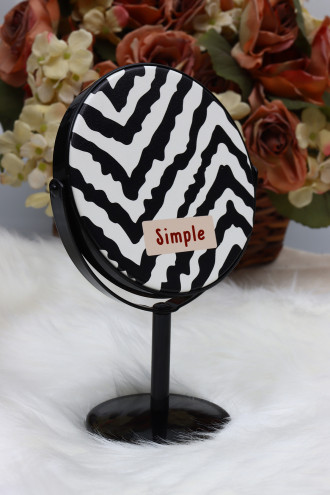 Zebra Desenli Metal Ayaklı Masa Aynası Zebra Desenli Metal Ayaklı Masa Aynası