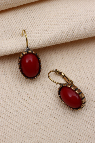 Bordo Taşlı Oval Otantik Küpe Bordo Taşlı Oval Otantik Küpe