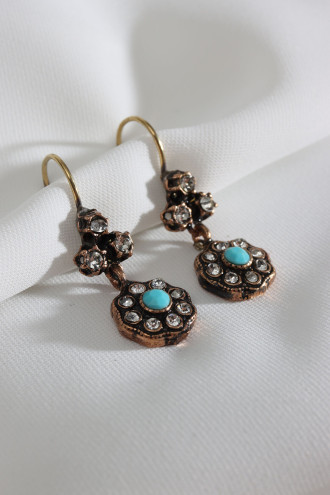 Taş Detaylı Sallantılı Kadın Otantik Küpe