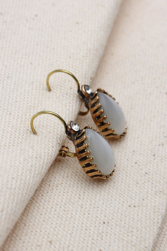 Büyük Boy Beyaz Taşlı Otantik Küpe