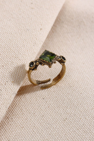 Kare Taşlı Ayarlanabilir Otantik Yüzük Kare Taşlı Ayarlanabilir Otantik Yüzük