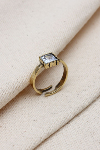 Kare Taşlı Ayarlanabilir Otantik Yüzük Kare Taşlı Ayarlanabilir Otantik Yüzük