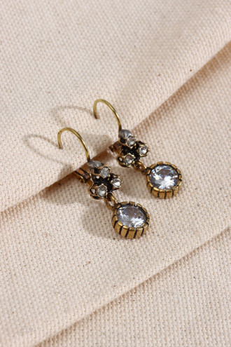 Yuvarlak Taşlı Otantik Küpe Yuvarlak Taşlı Otantik Küpe