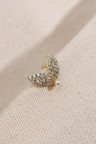 İnci Detaylı Gold Renk Kelebek Figür Kıkırdak Küpe İnci Detaylı Gold Renk Kelebek Figür Kıkırdak Küpe