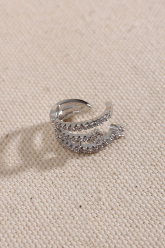 3 Şeritli Gümüş Renk Kıkırdak Küpe 3 Şeritli Gümüş Renk Kıkırdak Küpe