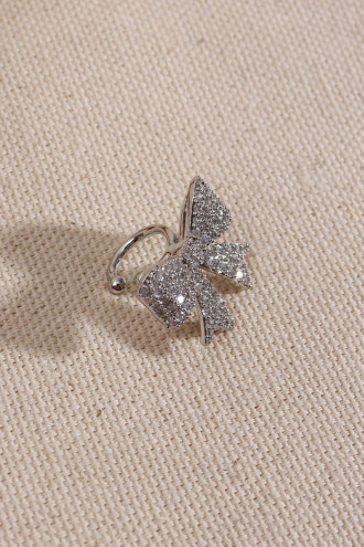 Fiyonk Figürlü Gümüş Renk Kıkırdak Küpe Fiyonk Figürlü Gümüş Renk Kıkırdak Küpe