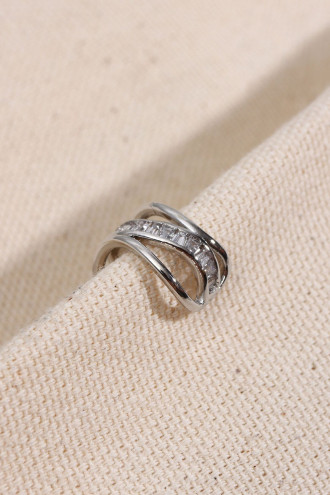 Trapez Taşlı Gümüş Renk Kıkırdak Küpe Trapez Taşlı Gümüş Renk Kıkırdak Küpe