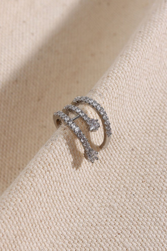 3 Şeritli Gümüş Renk Kıkırdak Küpe 3 Şeritli Gümüş Renk Kıkırdak Küpe