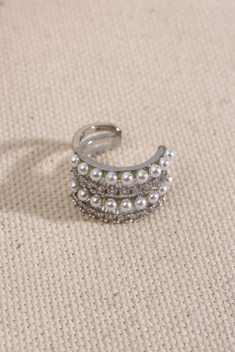 4'lü İnci Detay Gümüş Renk Şerit Kıkırdak Küpe 4'lü İnci Detay Gümüş Renk Şerit Kıkırdak Küpe