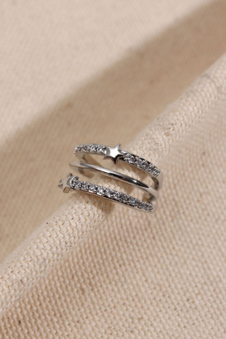 Yıldız Detaylı 3 Şeritli Gümüş Renk Kıkırdak Küpe Yıldız Detaylı 3 Şeritli Gümüş Renk Kıkırdak Küpe