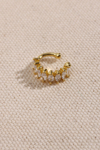 Mekik Taşlı Gold Renk Kıkırdak Küpe Mekik Taşlı Gold Renk Kıkırdak Küpe