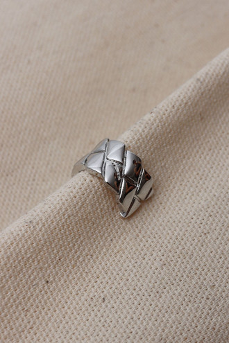 Desenli Kalın Gümüş  Renk Kıkırdak Küpe