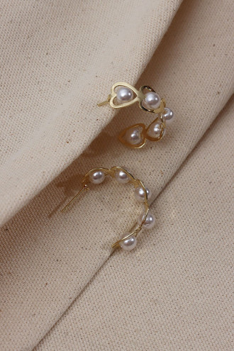 Kalp Figür İnci Detaylı Gold Renk Halka Küpe