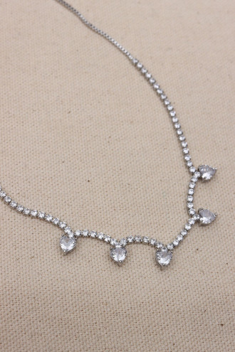 Kalp Taşlı Gümüş Renk Asansörlü Su Yolu Kolye Kalp Taşlı Gümüş Renk Asansörlü Su Yolu Kolye