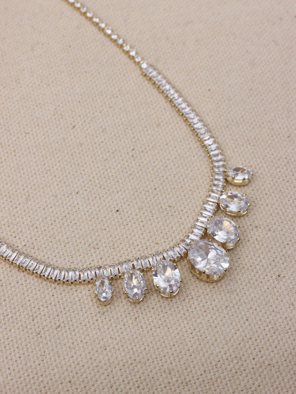 Oval Taşlı Gold Renk Abiye Su Yolu Kolye Oval Taşlı Gold Renk Abiye Su Yolu Kolye