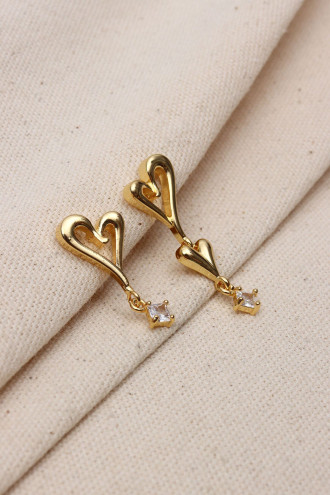 Kalp Figürlü Gold Renk Sallantılı Küpe