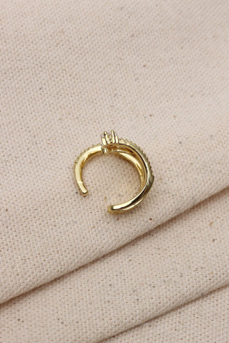 Yıldız Taşlı 3 Şeritli Gold Renk Kıkırdak Küpe Yıldız Taşlı 3 Şeritli Gold Renk Kıkırdak Küpe