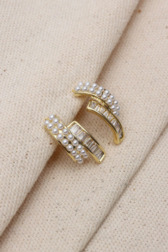 Küçük İnci Detaylı Trapez Taşlı Gold Renk Küpe