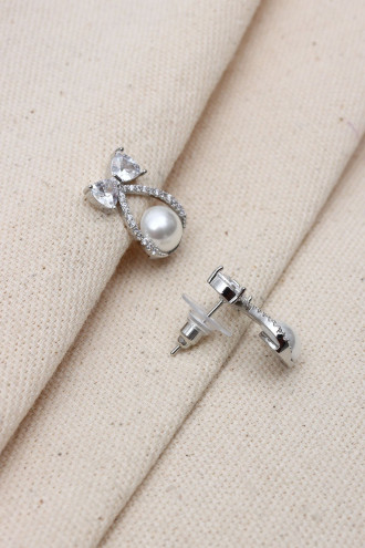 Fiyonk Model İnci Detaylı Gümüş Renk Küpe