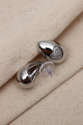 Taşlı Kalp Figür Gümüş Renk Bottega Küpe Taşlı Kalp Figür Gümüş Renk Bottega Küpe