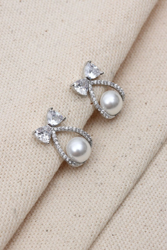 Fiyonk Model İnci Detaylı Gümüş Renk Küpe