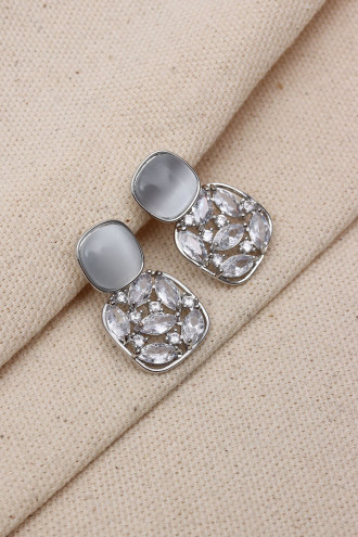 Sedef Taşlı Gümüş Renk Kare Abiye Küpe