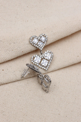 Kare Taş Detaylı Kalp Figür Sallantılı Gümüş Renk Abiye Küpe
