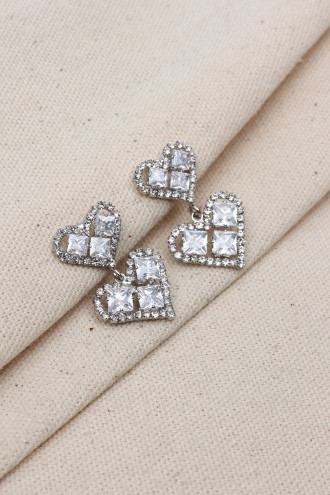 Kare Taş Detaylı Kalp Figür Sallantılı Gümüş Renk Abiye Küpe