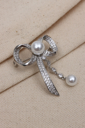 İnci Sallantılı Gümüş Renk Fiyonk Model Broş