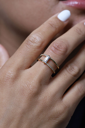 Baget Taşlı ALTIN, GOLD Renk Ayarlanabilir Yüzük Baget Taşlı ALTIN, GOLD Renk Ayarlanabilir Yüzük