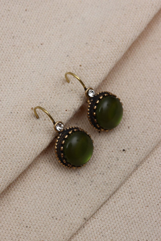 Saydam Açık Yeşil Taşlı Otantik Yuvarlak Küpe