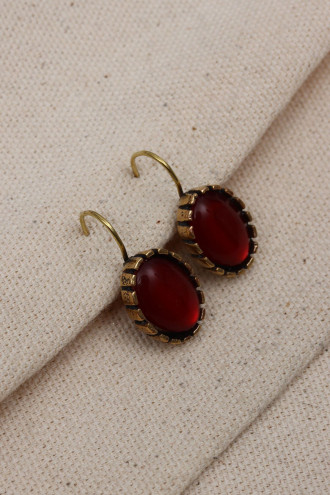 Saydam Bordo Taşlı Otantik Oval Küpe Saydam Bordo Taşlı Otantik Oval Küpe