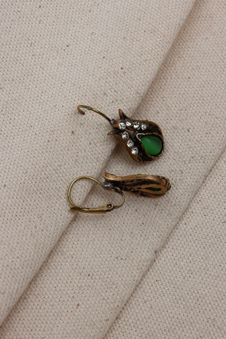 Yeşil Taşlı Otantik Küpe Yeşil Taşlı Otantik Küpe