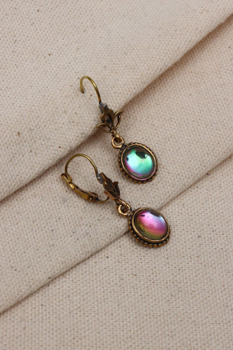 Bombe Taş Model Sallantılı Otantik Küpe