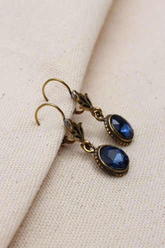 Kristal Taş Model Sallantılı Otantik Küpe