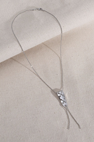 Zincir Detaylı Gümüş Renk Kolye