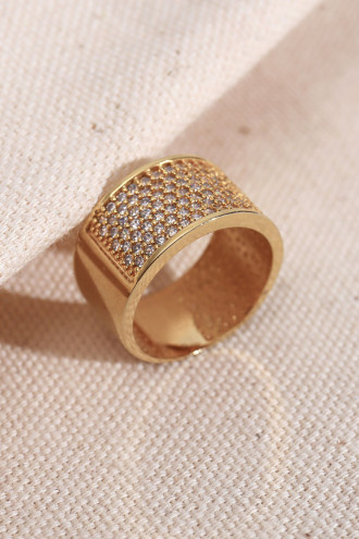 Zircon Taşlı Gold Renk Yarım Tur Yüzük Zircon Taşlı Gold Renk Yarım Tur Yüzük