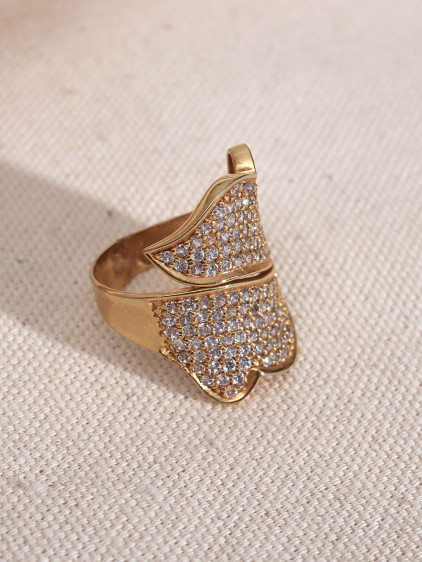 Zircon Taşlı Gold Renk Yüzük Zircon Taşlı Gold Renk Yüzük