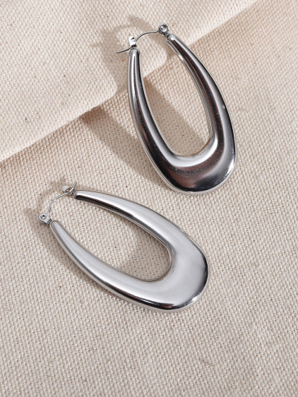 316L Çelik Gümüş Renk Oval Küpe 316L Çelik Gümüş Renk Oval Küpe