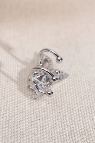 Kelebek Figürlü Zircon Taşlı Gümüş Renk Kıkırdak Küpe Kelebek Figürlü Zircon Taşlı Gümüş Renk Kıkırdak Küpe